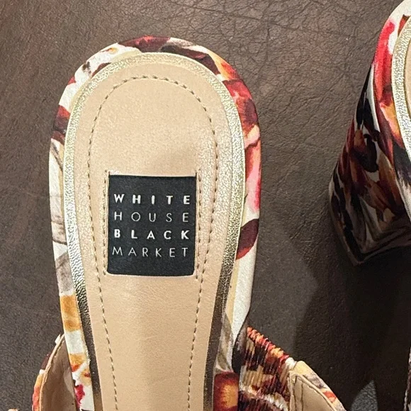 White House Black Market Floral with Pearl Accent - Picture 3 of 6